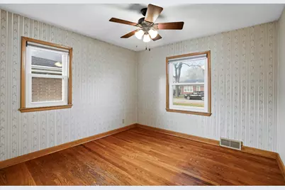 4000 S 56th St, Milwaukee, WI 53220 - Photo 7