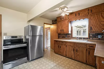 4000 S 56th St, Milwaukee, WI 53220 - Photo 11