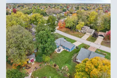 12775 W Scarborough Dr, New Berlin, WI 53151 - Photo 31