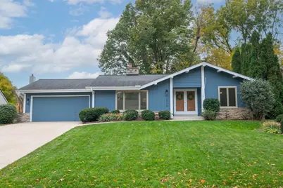 12775 W Scarborough Dr, New Berlin, WI 53151 - Photo 25