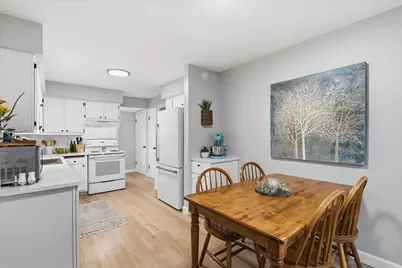 969 N 123rd St, Wauwatosa, WI 53226 - Photo 7