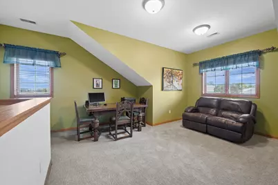 N161W19088  Oakland Dr, Jackson, WI 53037 - Photo 7