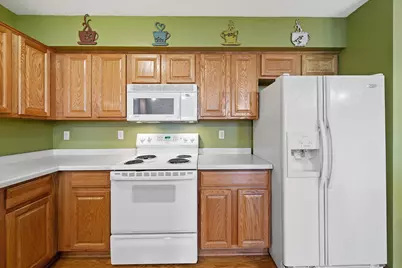 N161W19088  Oakland Dr, Jackson, WI 53037 - Photo 23