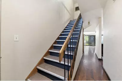 5648 S 27th St #3, Milwaukee, WI 53221 - Photo 5