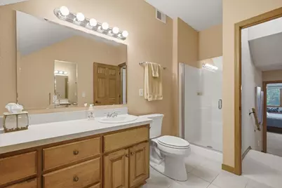 831  Lorrin Pl #15, West Bend, WI 53095 - Photo 27