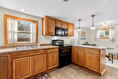 750 N 115th St, Wauwatosa, WI 53226 - Photo 13