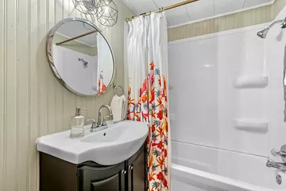 750 N 115th St, Wauwatosa, WI 53226 - Photo 23