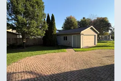 501  Garrison Dr, Lake Geneva, WI 53147 - Photo 3