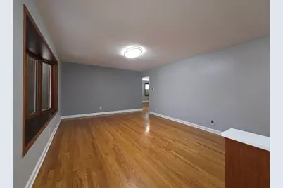 4241 S Griffin Ave, Milwaukee, WI 53207 - Photo 3