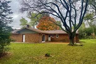 W135S6493 Windsor Rd, Muskego, WI 53150 - Photo 3