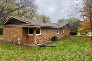 W135S6493 Windsor Rd, Muskego, WI 53150 - Photo 5