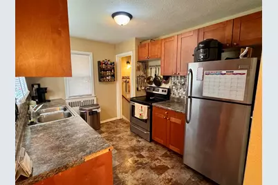 728 N 116th St, Wauwatosa, WI 53226 - Photo 5