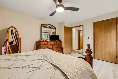2041  Meadow Ct #1, West Bend, WI 53095 - Photo 17