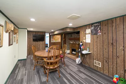 N89W15242  Cleveland Ave, Menomonee Falls, WI 53051 - Photo 21