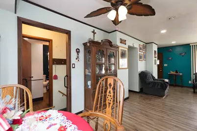 N89W15242  Cleveland Ave, Menomonee Falls, WI 53051 - Photo 9