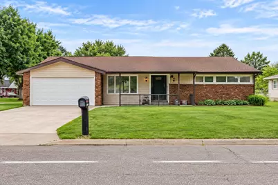 2720  32nd St, La Crosse, WI 54601 - Photo 1