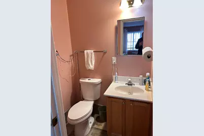 516  Laurel Lake Rd #1, Thiensville, WI 53092 - Photo 9