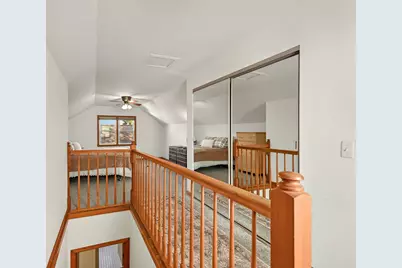 5723 N Argyle Ave, Glendale, WI 53209 - Photo 13