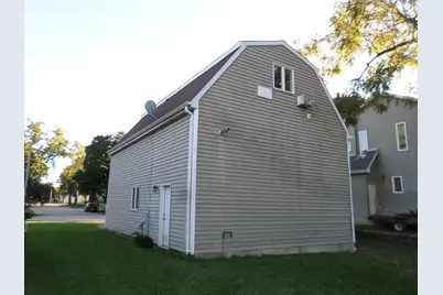 400  E North St, Silver Lake, WI 53170 - Photo 13