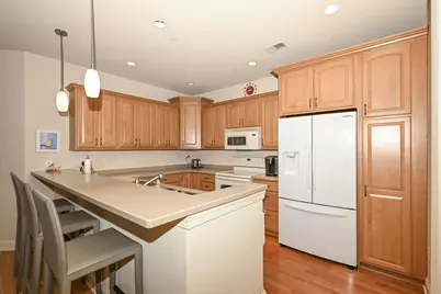 19045  Thomson Dr #104, Brookfield, WI 53045 - Photo 7