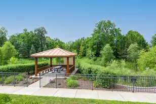 19045 Thomson Dr, Brookfield, WI 53045 - Photo 35