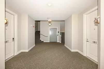 19045  Thomson Dr #104, Brookfield, WI 53045 - Photo 31