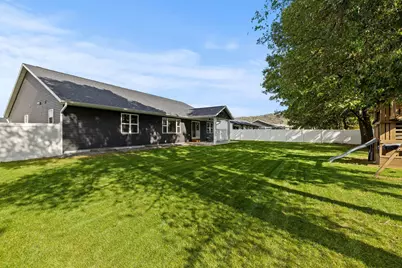 1912  Brooklyn Pl, Holmen, WI 54636 - Photo 33
