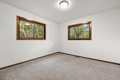 1066 N Meadow Dr, Silver Lake, WI 53170 - Photo 21