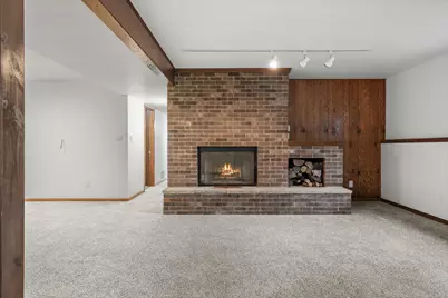 1066 N Meadow Dr, Silver Lake, WI 53170 - Photo 19
