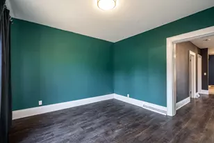 832 E Russell Ave, Milwaukee, WI 53207 - Photo 9