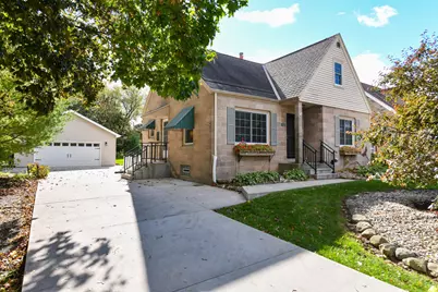 13501 W Greenfield Ave, New Berlin, WI 53151 - Photo 47