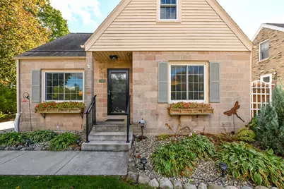 13501 W Greenfield Ave, New Berlin, WI 53151 - Photo 5