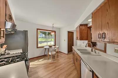 1455  16th Ave, Grafton, WI 53024 - Photo 7