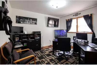 4055 N 68th St #4057, Milwaukee, WI 53216 - Photo 7