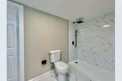 6864 N 85th St, Milwaukee, WI 53224 - Photo 15