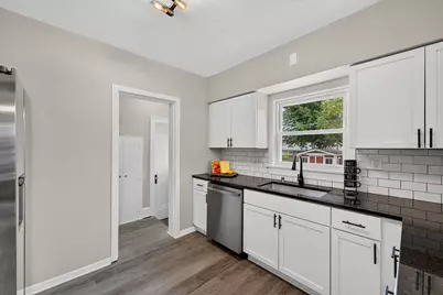 1409  Meadowbrook Blvd, Racine, WI 53405 - Photo 13