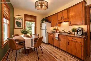 3671 S Pine Ave, Milwaukee, WI 53207 - Photo 9