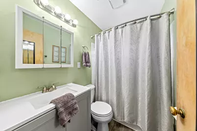 2569 S 94th St, West Allis, WI 53227 - Photo 17