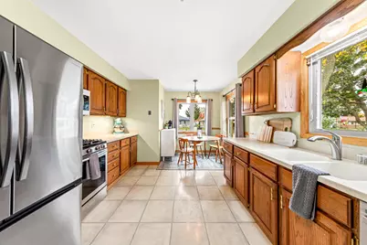 2569 S 94th St, West Allis, WI 53227 - Photo 5