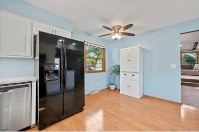 1605  Dixie Dr, Waukesha, WI 53189 - Photo 11