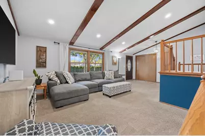1605  Dixie Dr, Waukesha, WI 53189 - Photo 7