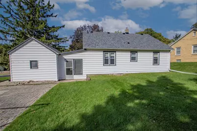 1317  Sunset Ave, Watertown, WI 53094 - Photo 7