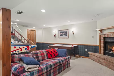 18045  Lamplighter Ln, Brookfield, WI 53045 - Photo 43