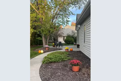 19270  Glacier Pkwy, Brookfield, WI 53045 - Photo 45