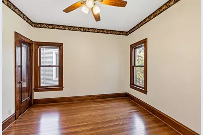 1106 E Pryor Ave, Milwaukee, WI 53207 - Photo 17
