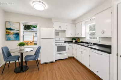 3744 N 100th St, Milwaukee, WI 53222 - Photo 9