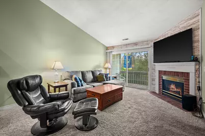 558  Pewaukee Rd #H, Pewaukee, WI 53072 - Photo 9