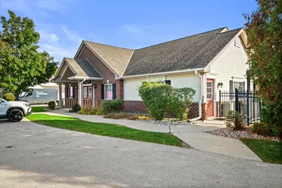 558  Pewaukee Rd #H, Pewaukee, WI 53072 - Photo 27