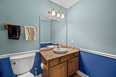 558  Pewaukee Rd #H, Pewaukee, WI 53072 - Photo 17
