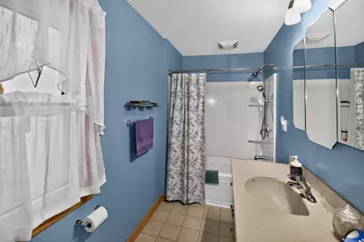 3908 E Cudahy Ave, Cudahy, WI 53110 - Photo 13